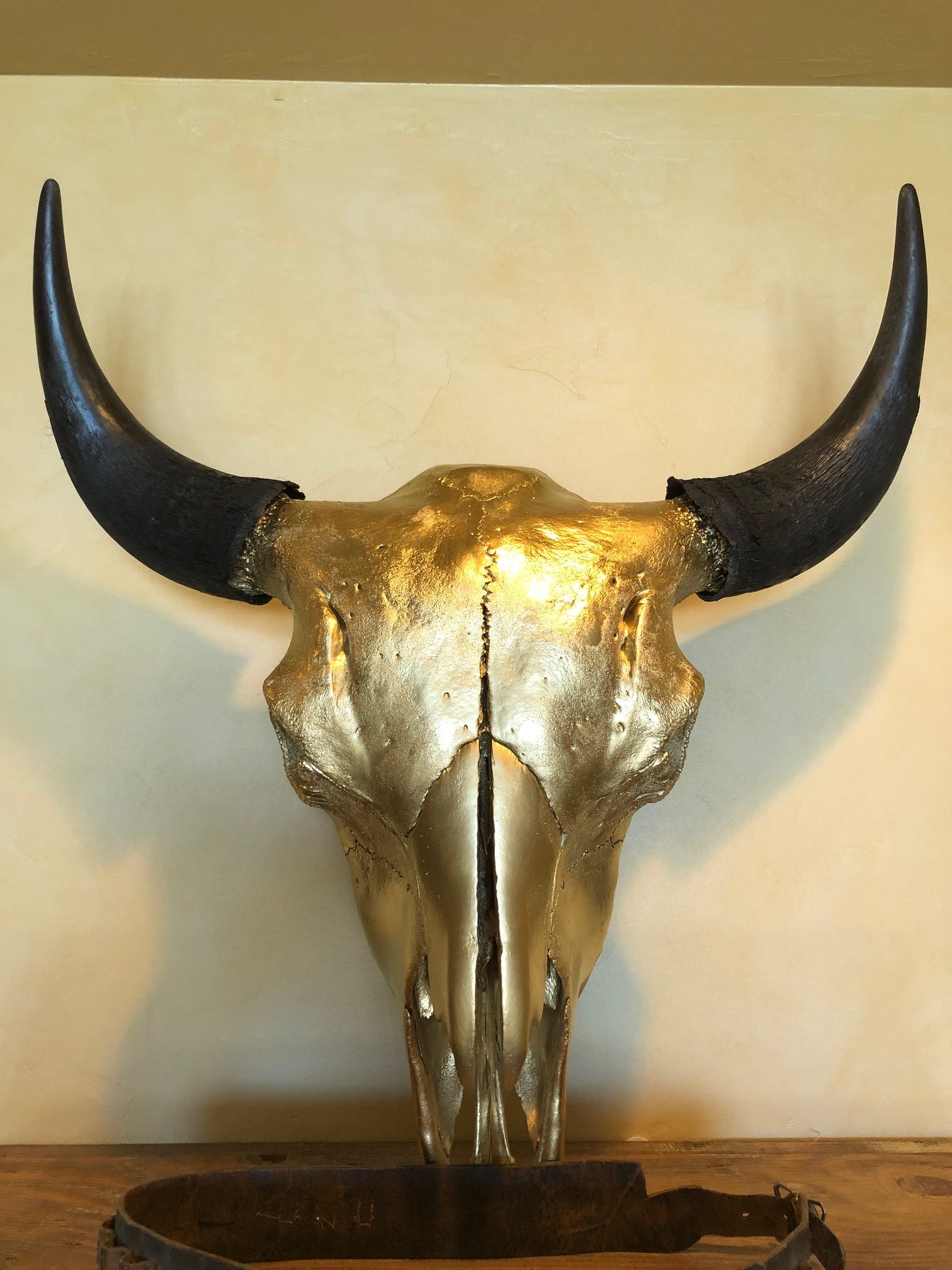 Custom painted Buffalo Mounts | Double R Ranch